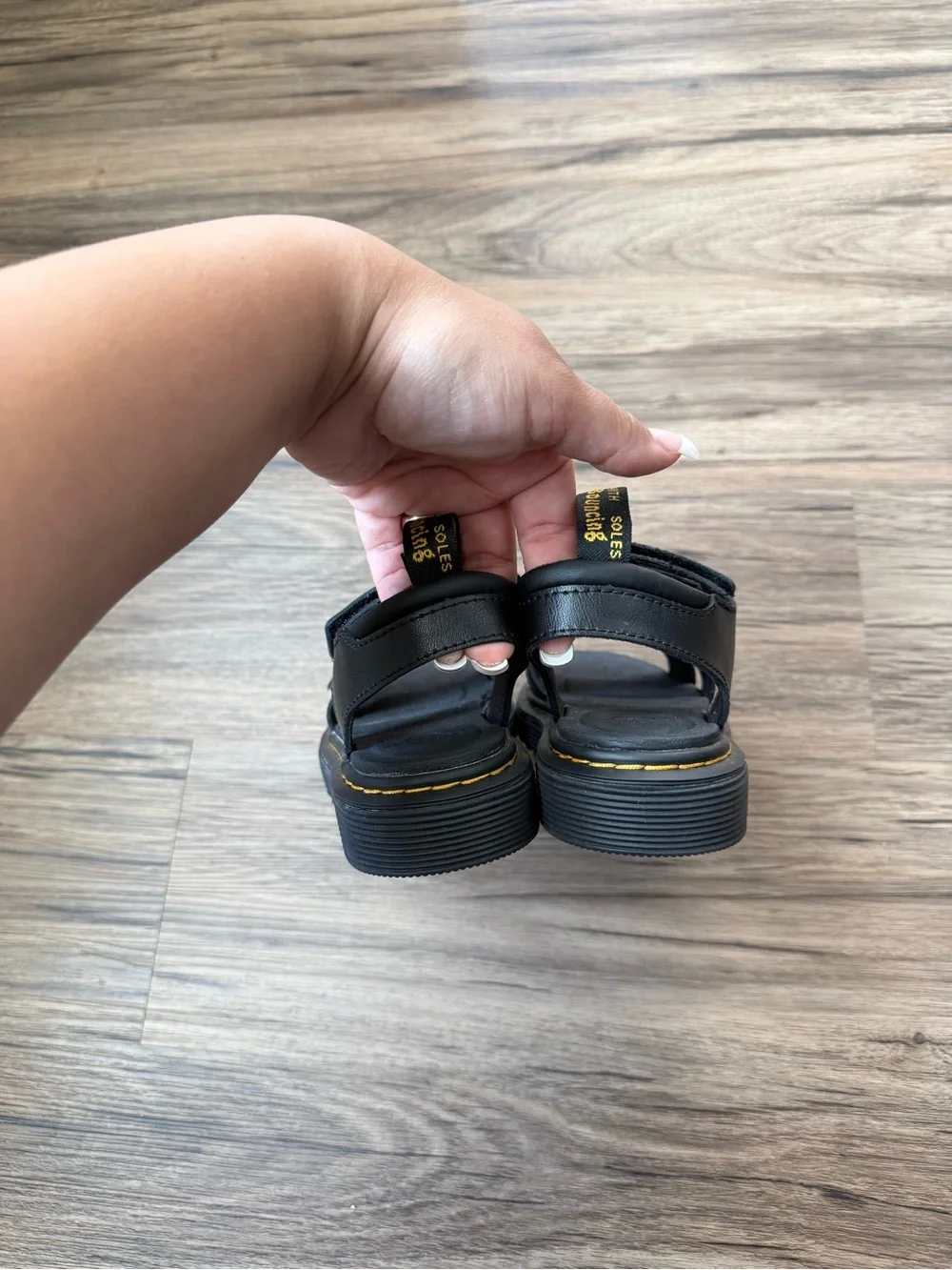 Dr Martens Kids Vossie J Black Leather Chunky Sandals Size 1 US EU 32 SoftWair